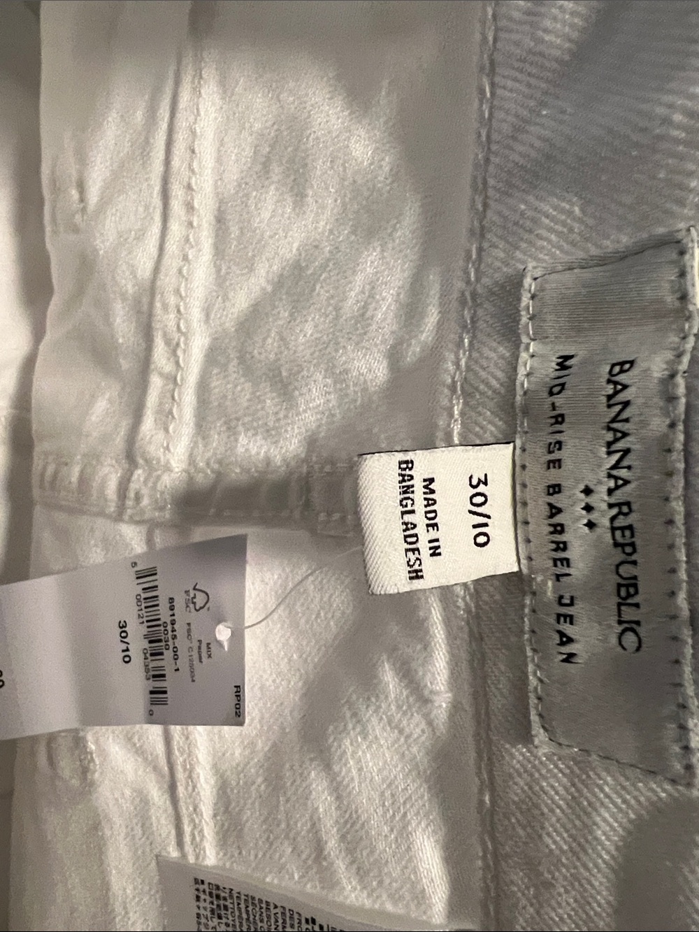 Banana Republic Women’s white Mid Rise Barrel Jean, size 30/10 - Picture 4 of 4